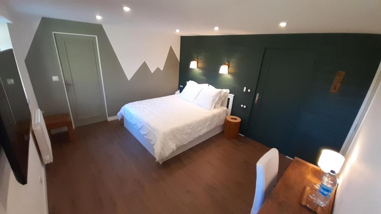 Petit Manoir Proche Dinan - Chambre D'Hotes Lanvallay 외부 사진