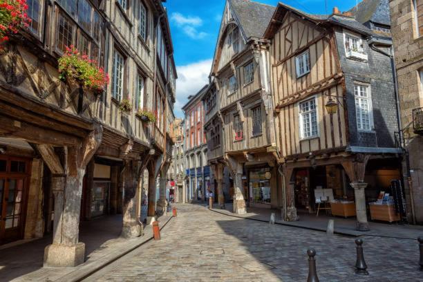 Petit Manoir Proche Dinan - Chambre D'Hotes Lanvallay 외부 사진